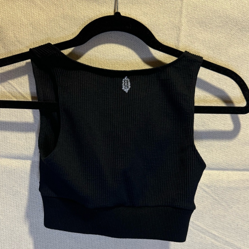 Free People Movement Black Crop Twist Top Size XS/S - Picture 3 of 4